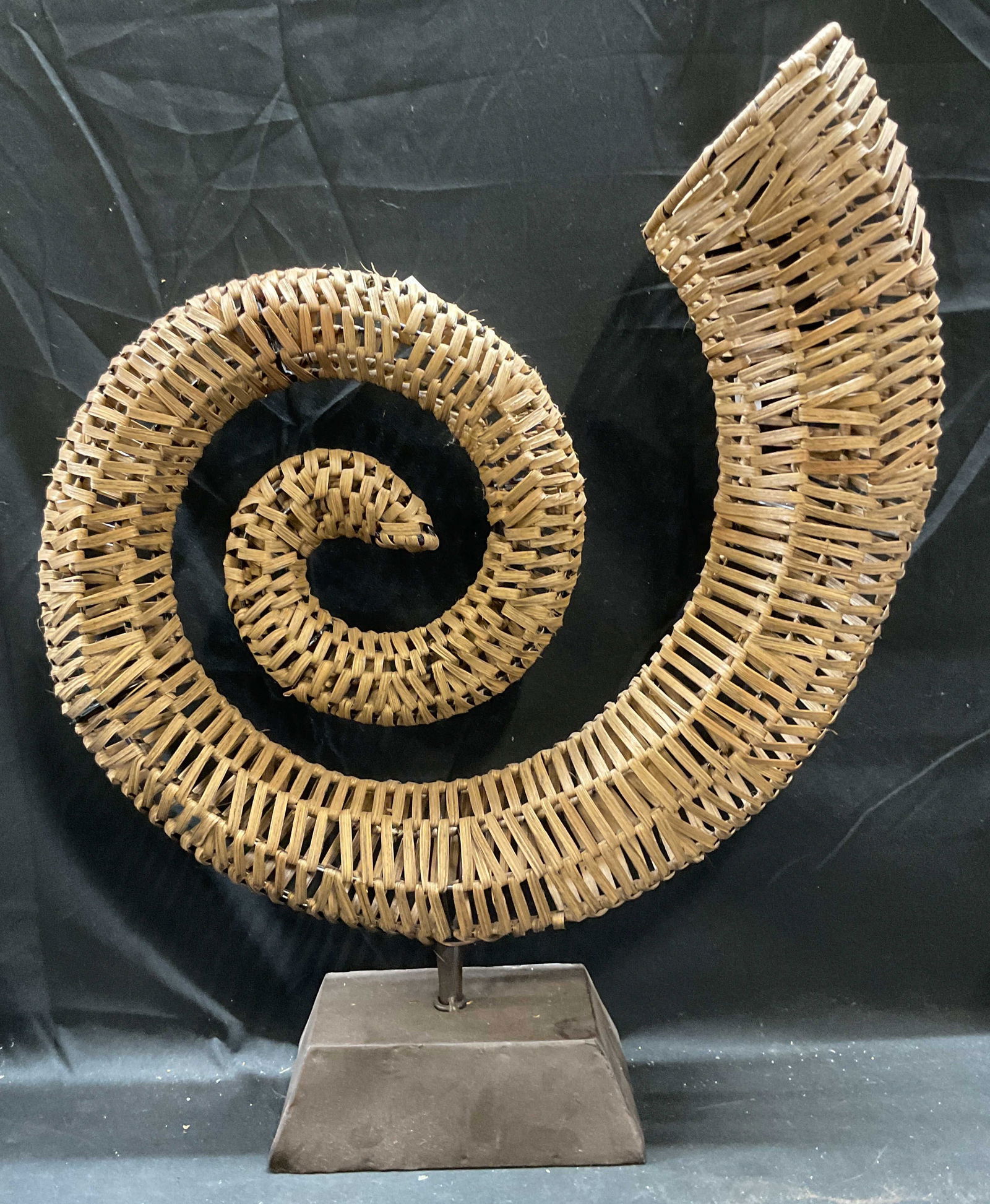 Rattan Ammonite Display on Iron Stand 17in (1 of 6)
