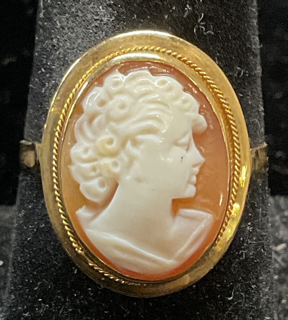 Signed 18k Gold Carved Cameo Ring, Italy (1 of 6)