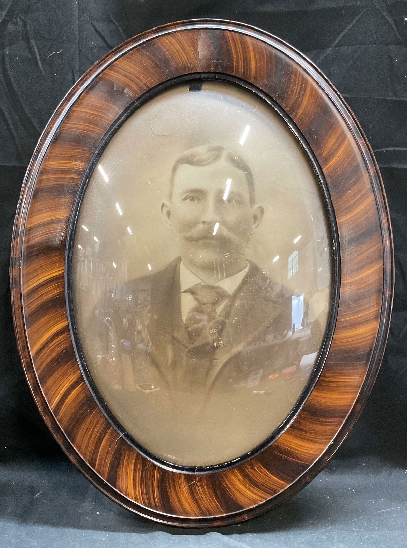 Antique Framed Portrait of a Man Print (1 of 6)