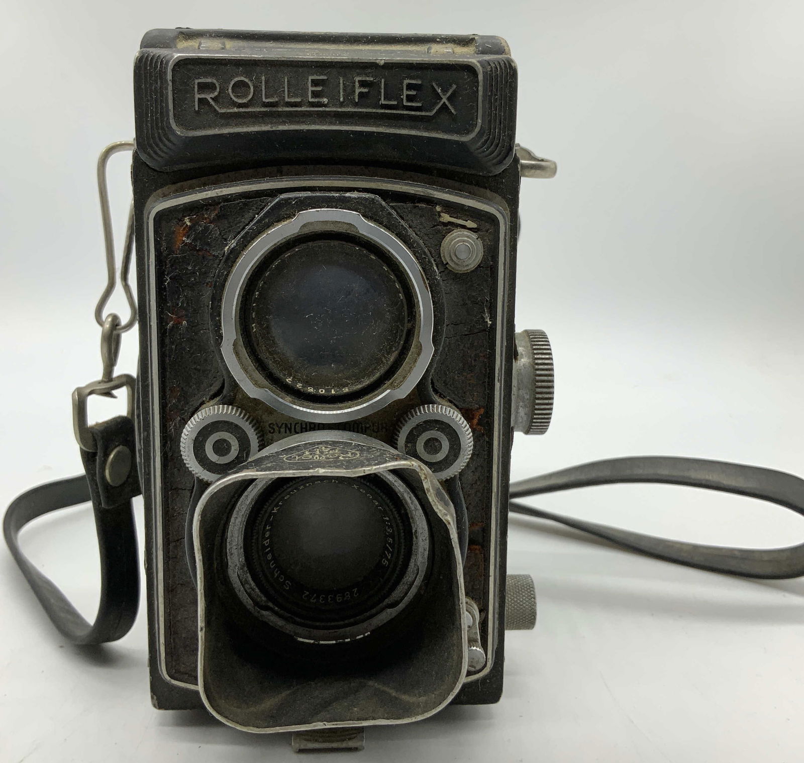 Vintage Rolleiflex Twin-Lens Reflex Metal Camera (1 of 10)