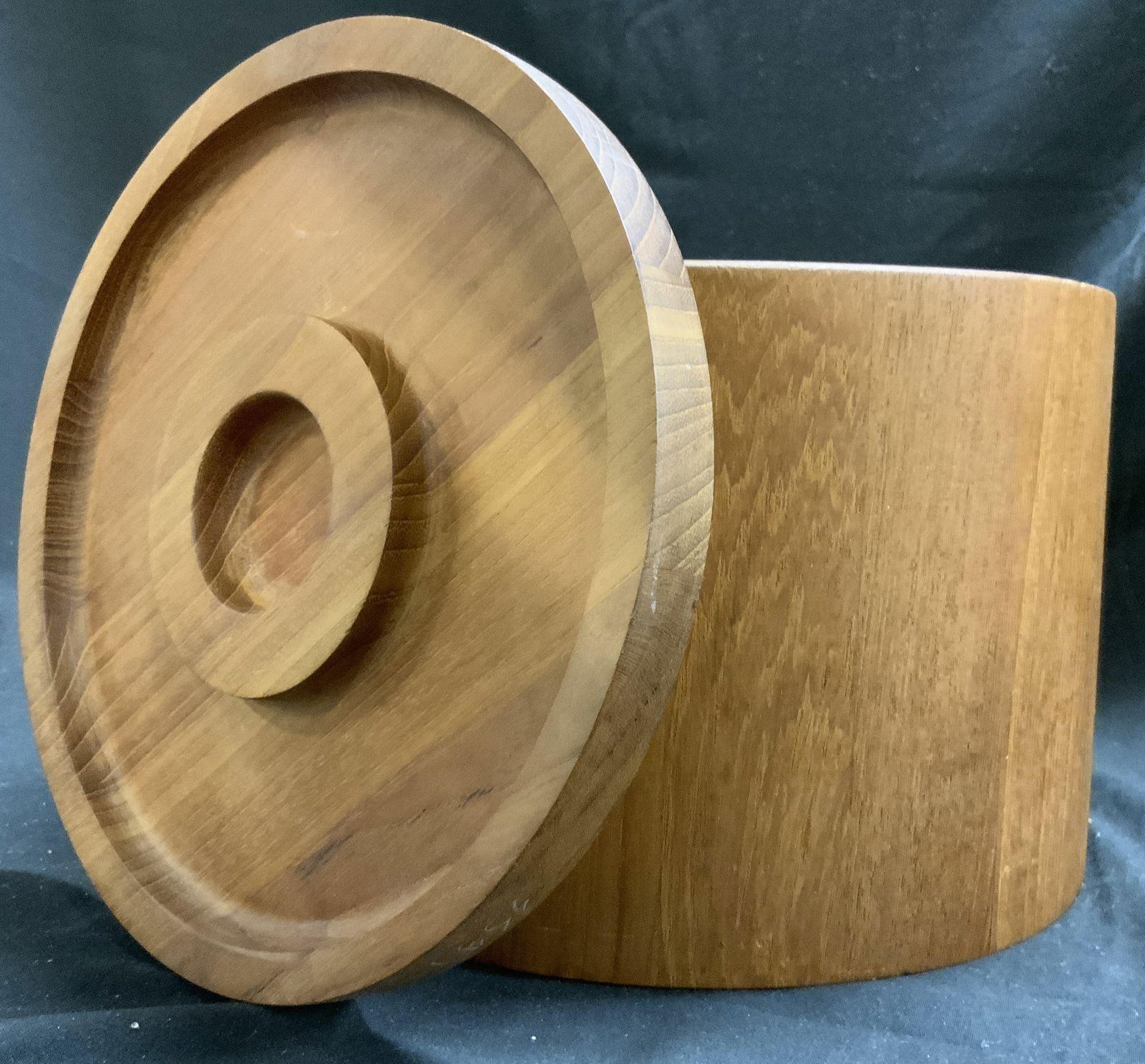 DANSK INTL MCM Teakwood Ice Bucket W Lid (1 of 9)