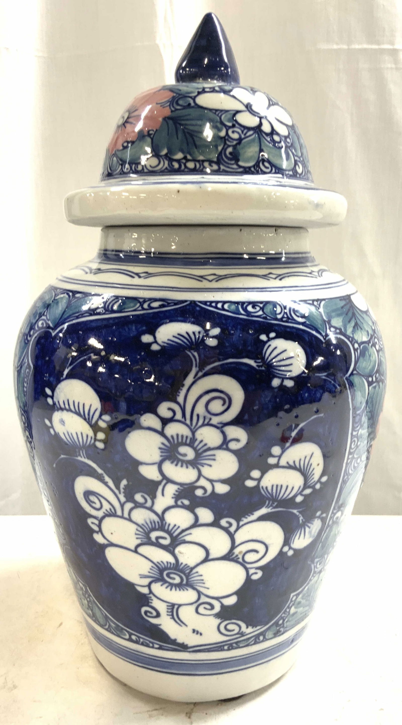 Vtg Asian Chinoiserie Blue & Wht Ginger Jar W Lid (1 of 9)