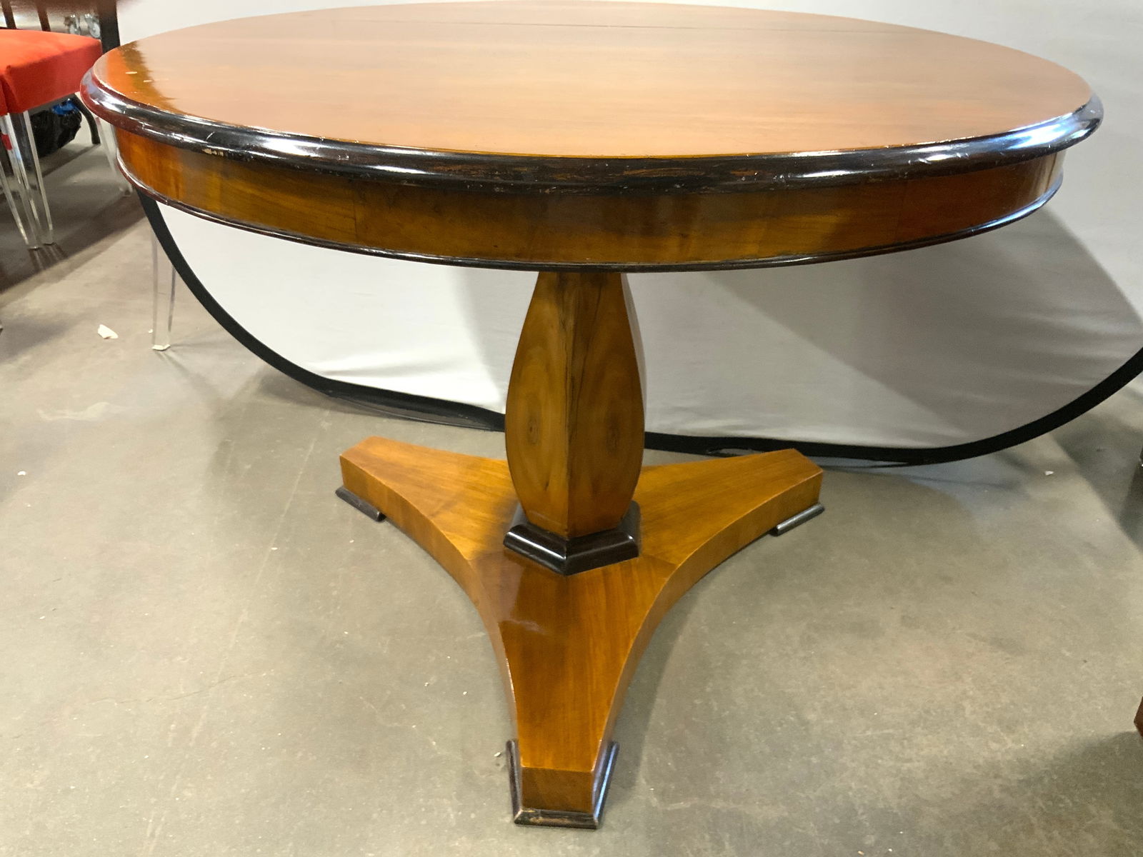 BIEDERMEIR Vtg Circular Wooden Pedestaled Hall Tbl (1 of 8)