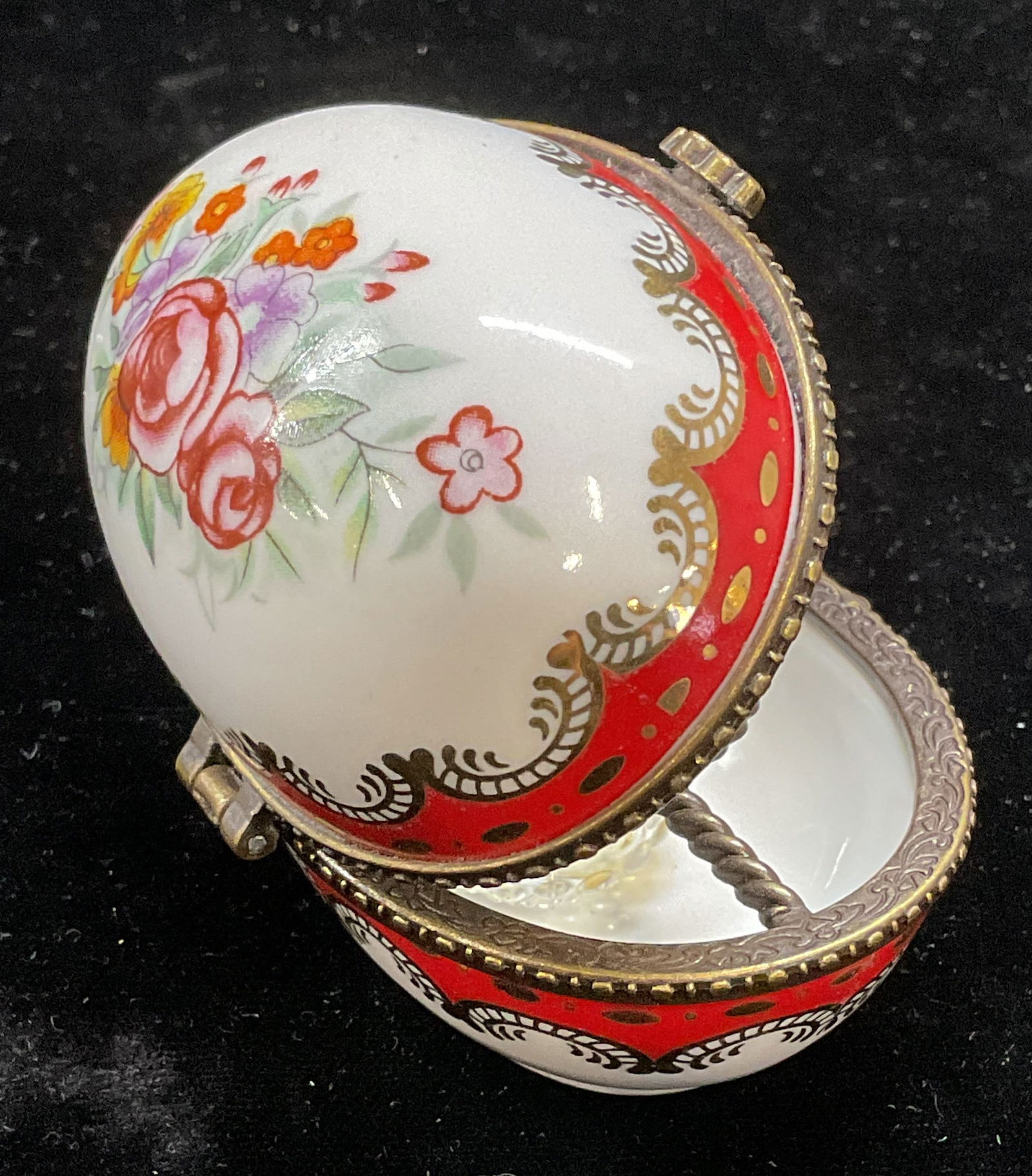 Vintage Porcelain Egg Perfume Trinket Box (1 of 6)