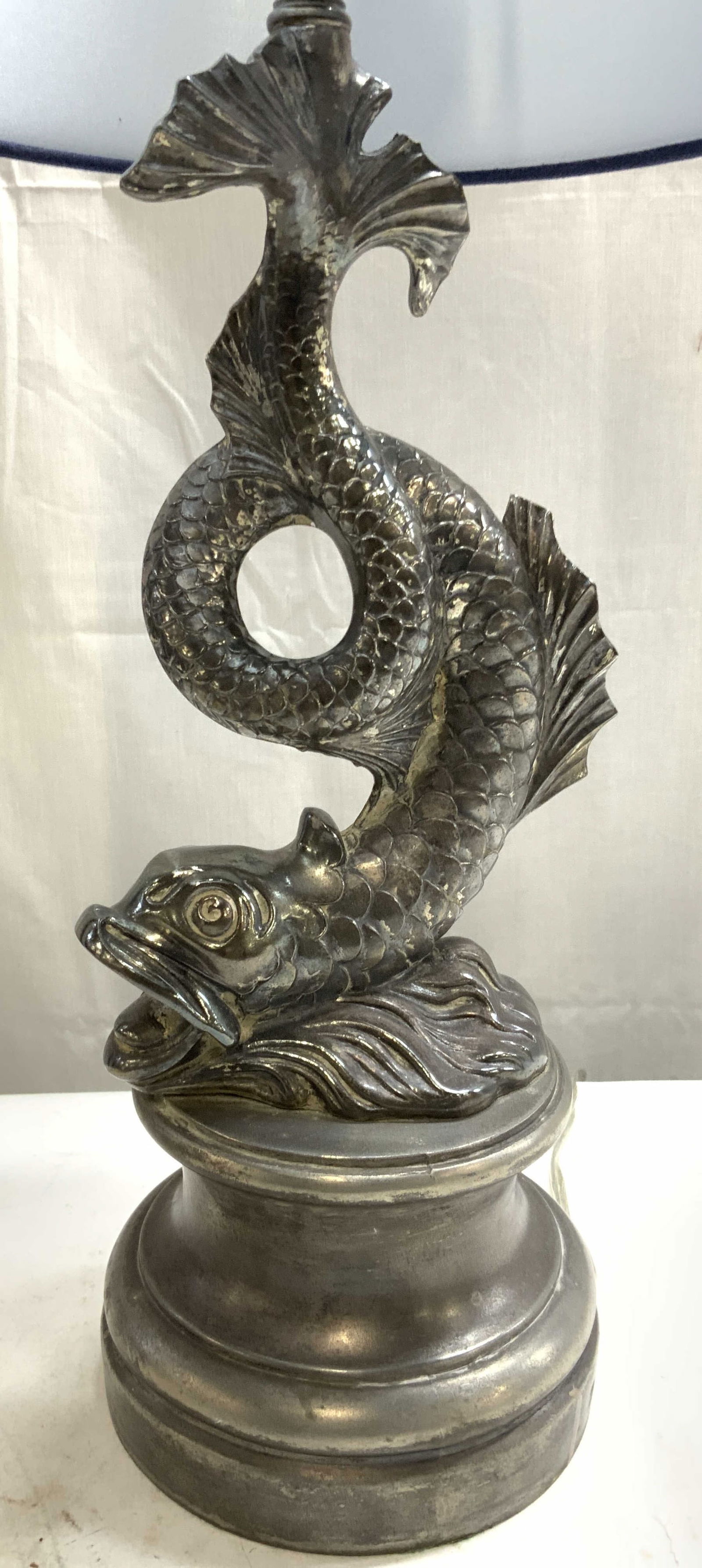 Vntg Cast Metal Dolphin Koi Fish Lamp W Shade (1 of 8)
