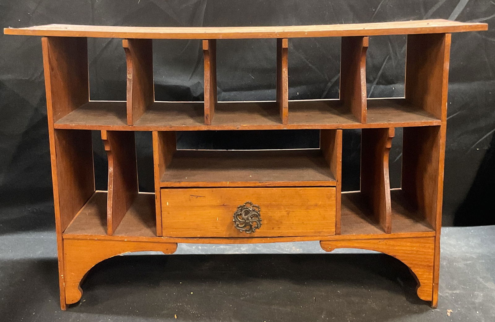 Antique Arts & Crafts Wood Shelf Cabinet 22in (1 of 7)