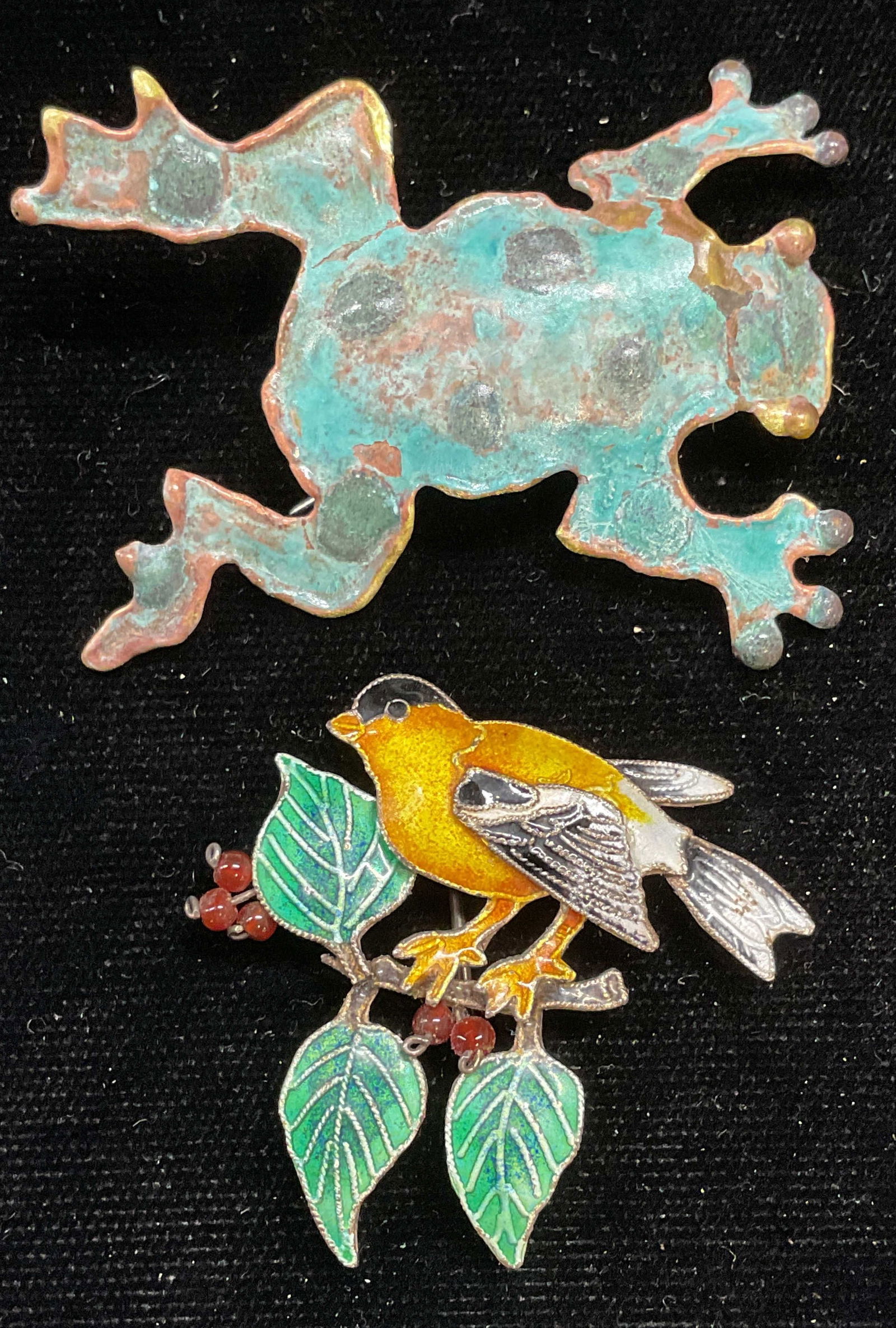 Lot 2 Vtg Enameled Bird & Frog Brooches (1 of 6)