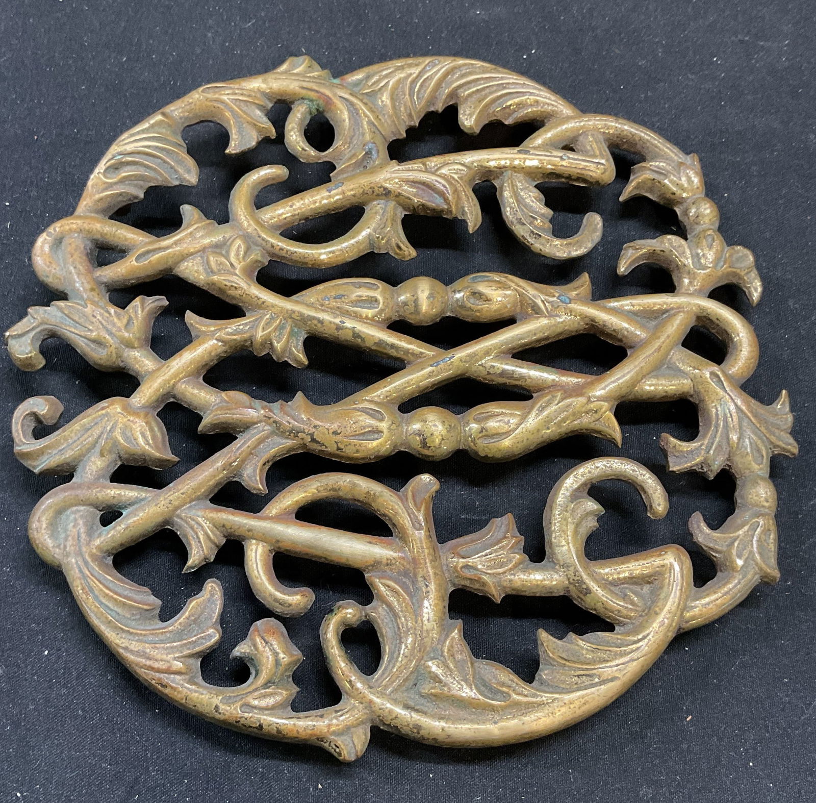 1950 Virginia Meltalcrafters Brass Colonial Trivet (1 of 6)