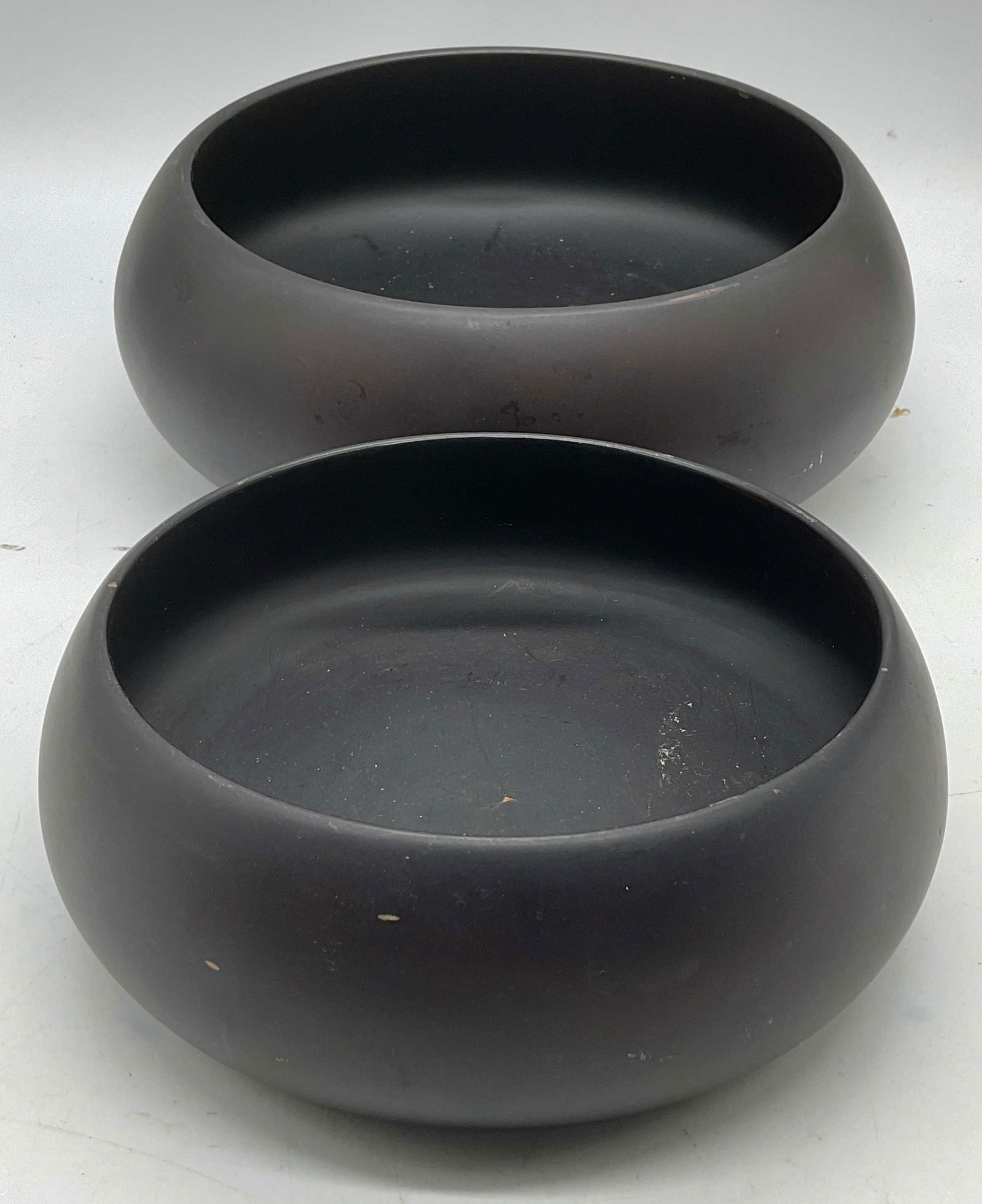 Lot 2 Black Lacquered Wood Bowls (1 of 6)