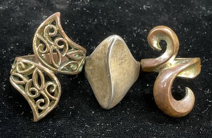 Lot 3 Vintage Silver Tone Modernist Scroll Rings