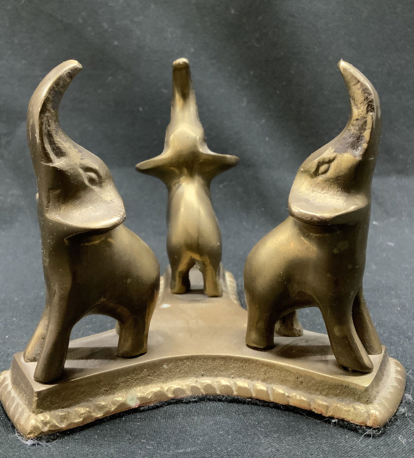 Vntg 3 Elephants W Raised Trunks Brass Figurine (1 of 6)