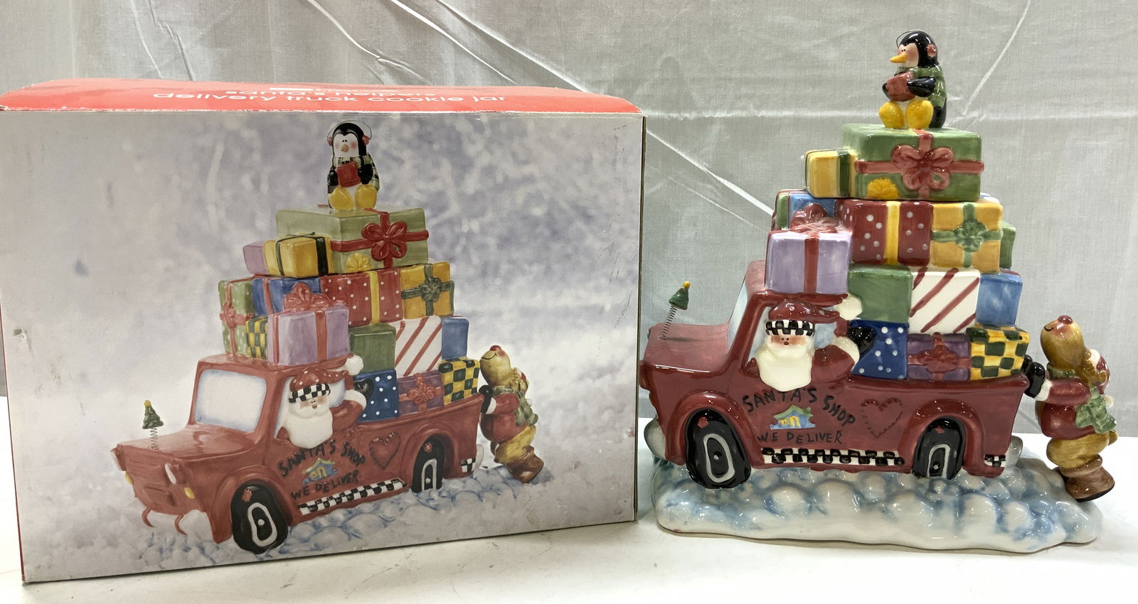 JCPENNEY Santas Helpers Delivery Truck Cookie Jar (1 of 8)