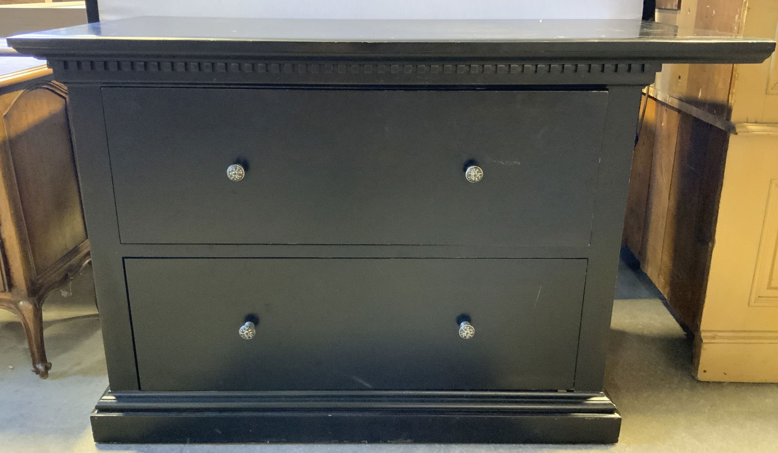 Wooden Chest Of Drawers W 2 Drawers Blk (1 of 9)