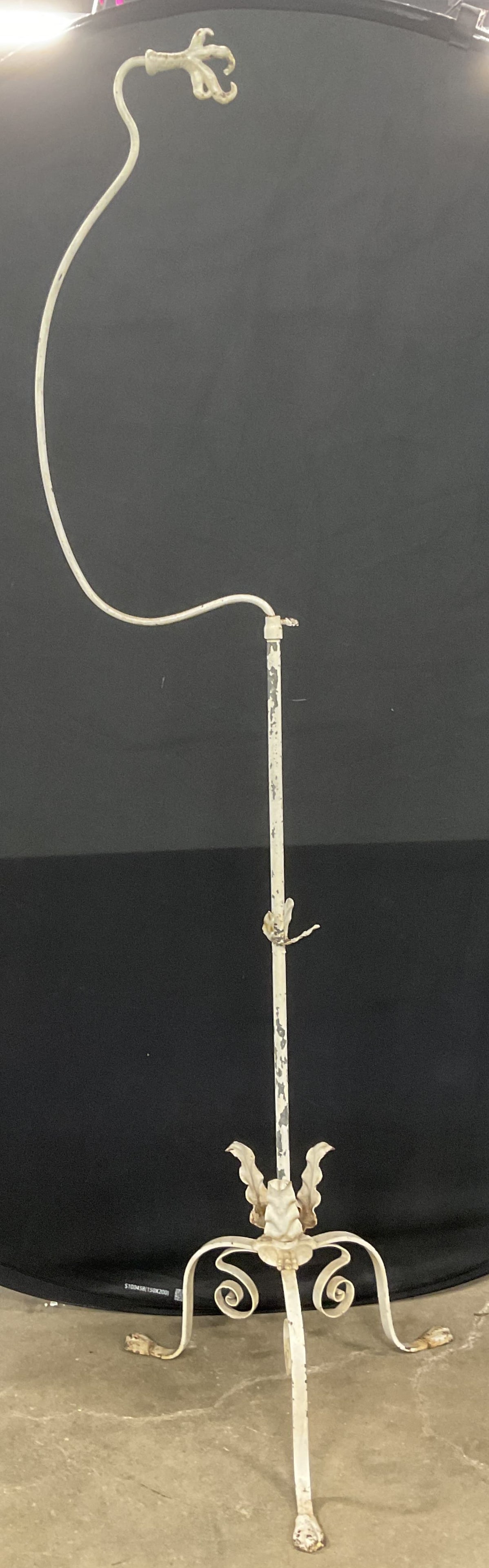 Antique Iron White Clawfoot Birdcage Stand 71in (1 of 7)