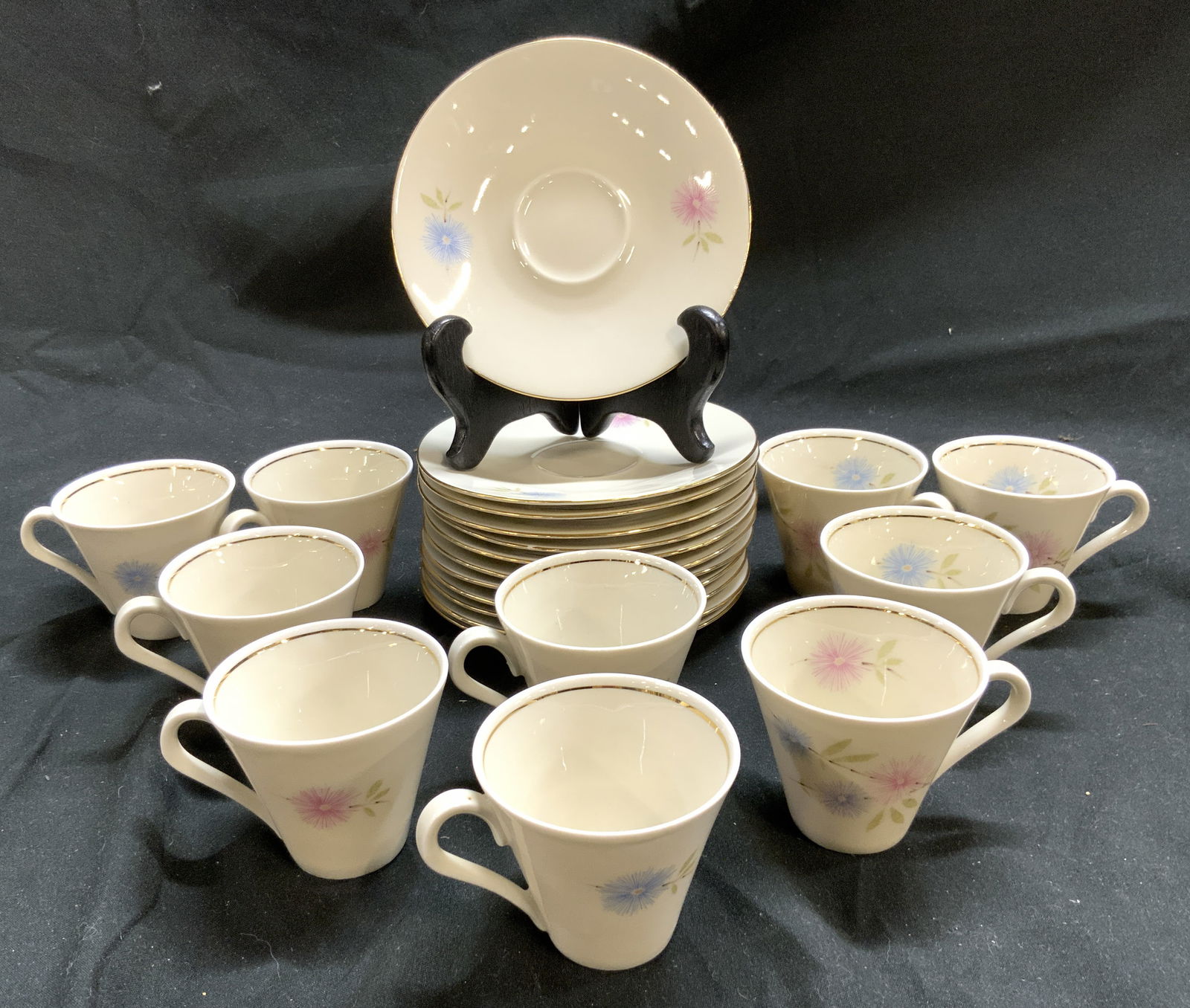 ROYAL BAVARIA Set 22 Porc Teacups & Saucers (1 of 9)