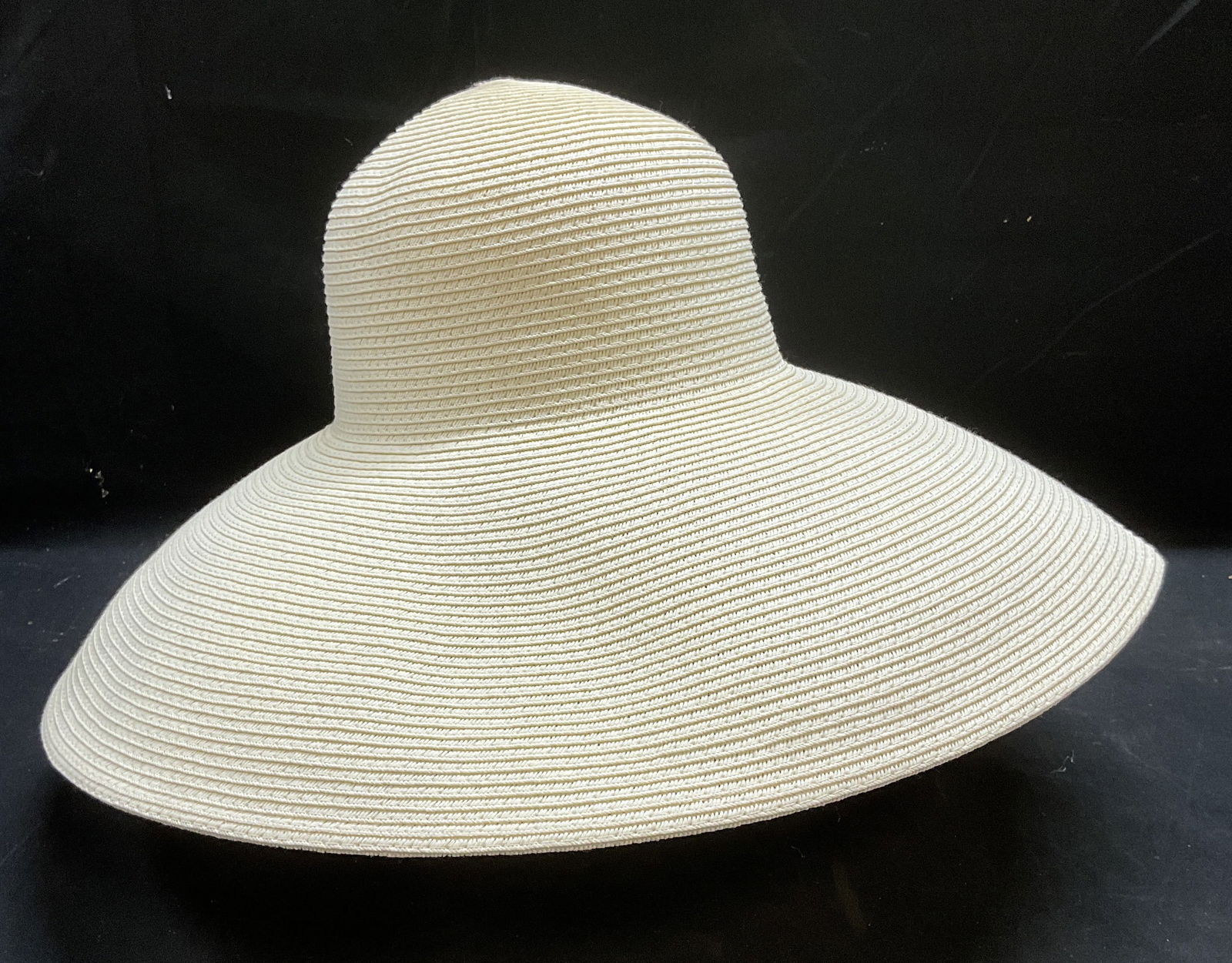 White Woven Straw Sun Hat (1 of 6)