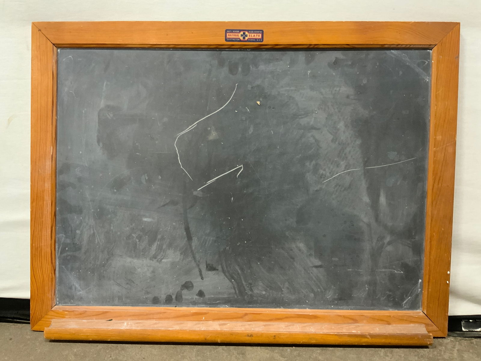 NATL SCHL SLATE CO Vtg Wood Frame Slate Chalkboard (1 of 7)