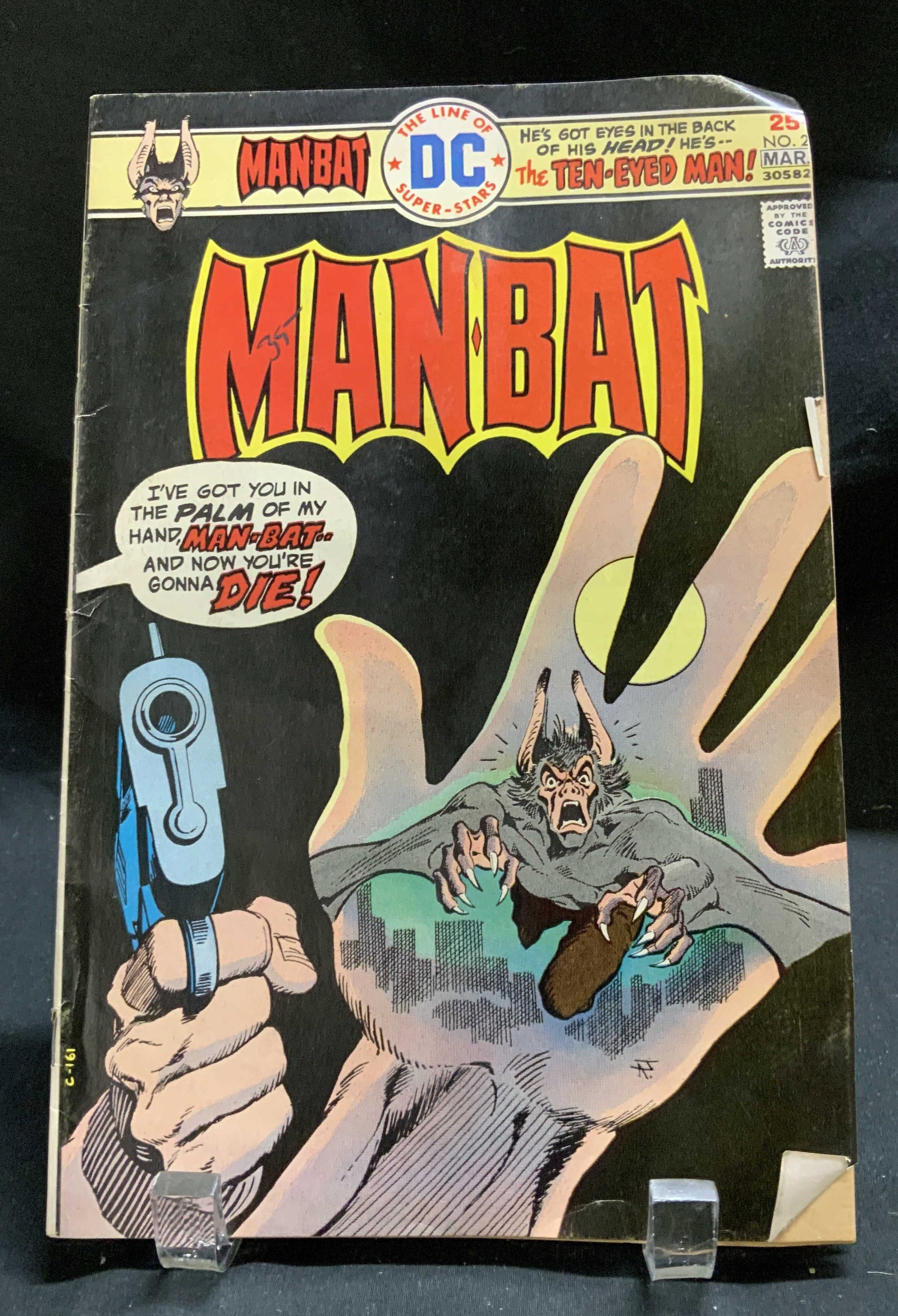 1976 DC Man Bat Vol 2. No. 2 Illustr Comic Book (1 of 8)