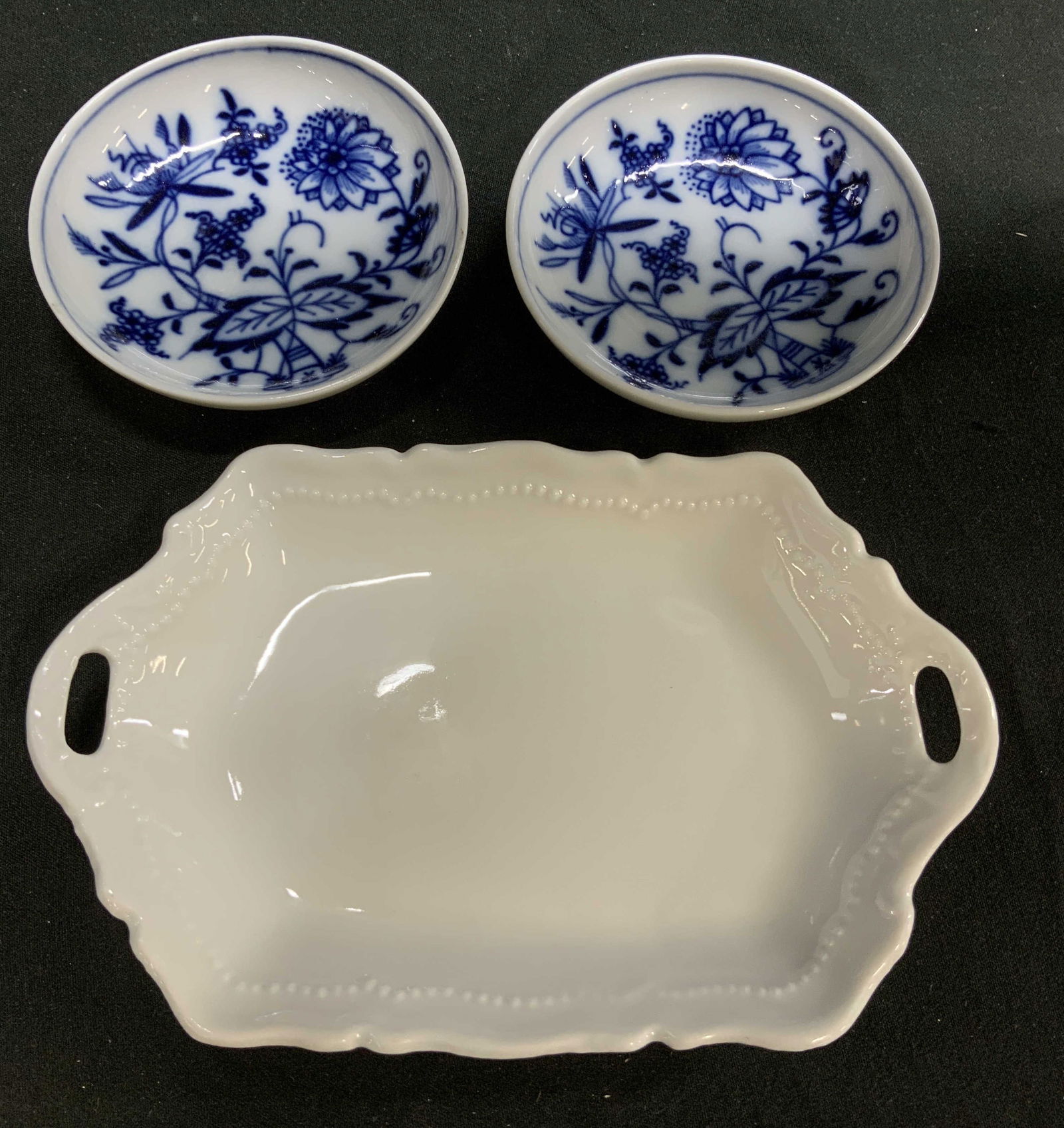 Lot 3 Porc Blue Onion Saucers & Trnk Dish MEISSEN+ (1 of 6)