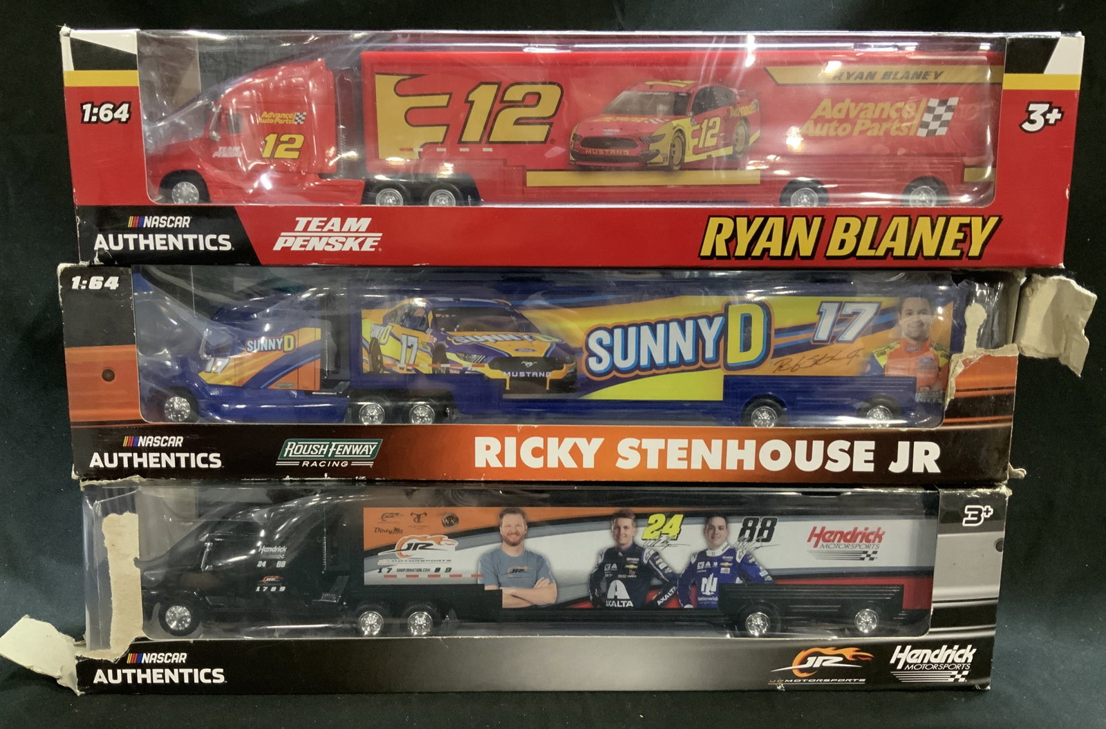 Lot3 NASCAR 2010-2020s Assorted 1:64 Truck Haulers: Lot3 NASCAR 2010-2020s Assorted 1:64 Truck Haulers Lot includes, NASCAR 1:64 truck haulers from 2019 & 2020. Haulers from Ryan Blanley, Ricky Stenhouse Jr & Lionel Racing Hauler #24 #88 Hendrick Motor
