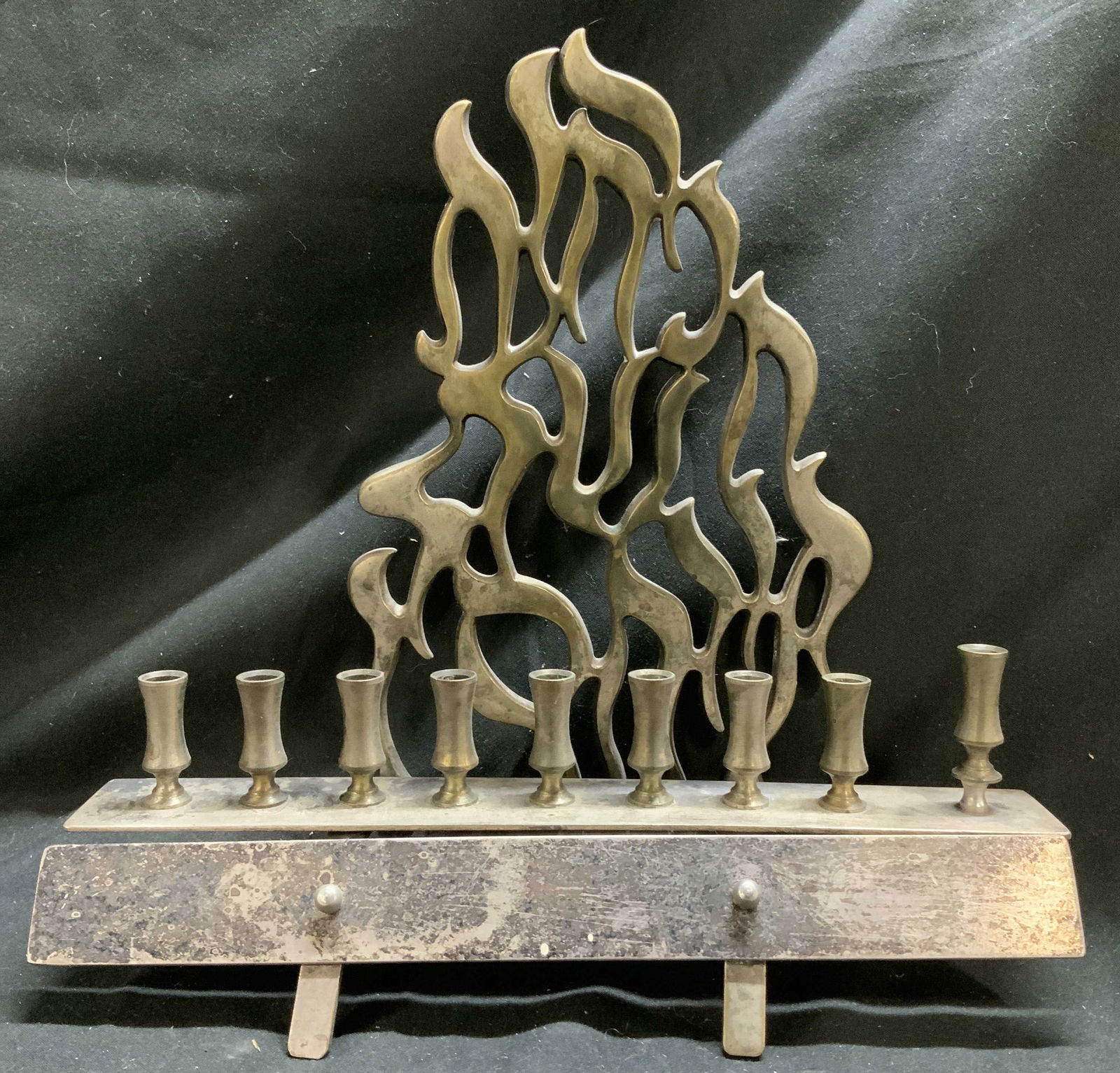 Vntg Judaica Silver Plated 9 Arm Hanukkah Menorah (1 of 7)