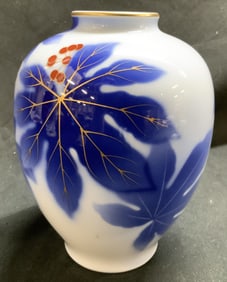 Vntg Japanese Fukagawa Seiji Arita Porcelain Vase