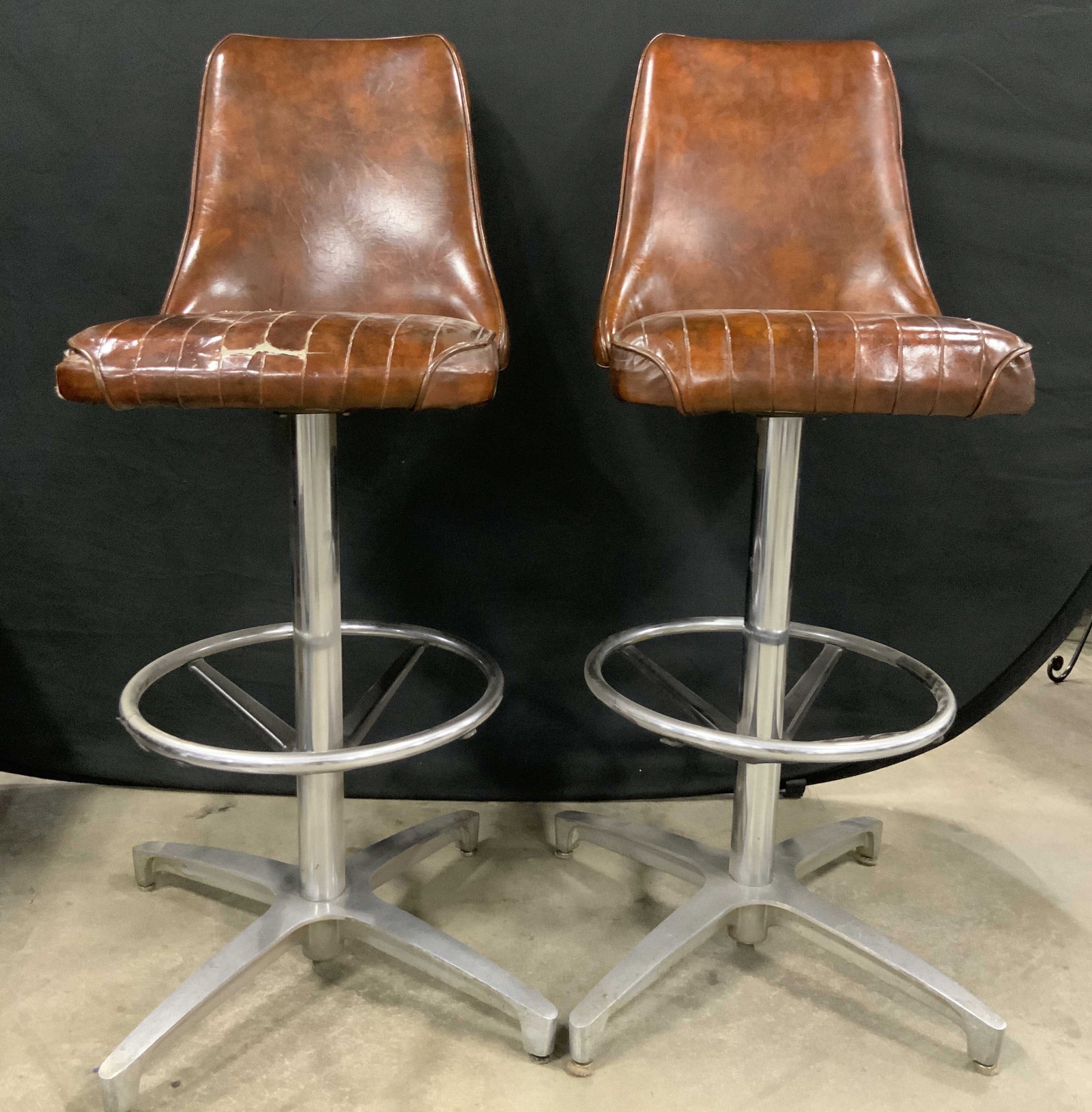 CHROMCRAFT Pair MCM Brwn Leather Uph Stools USA (1 of 12)