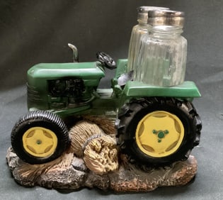 2015 DWK Corporation Tractor Salt & Pepper Shaker