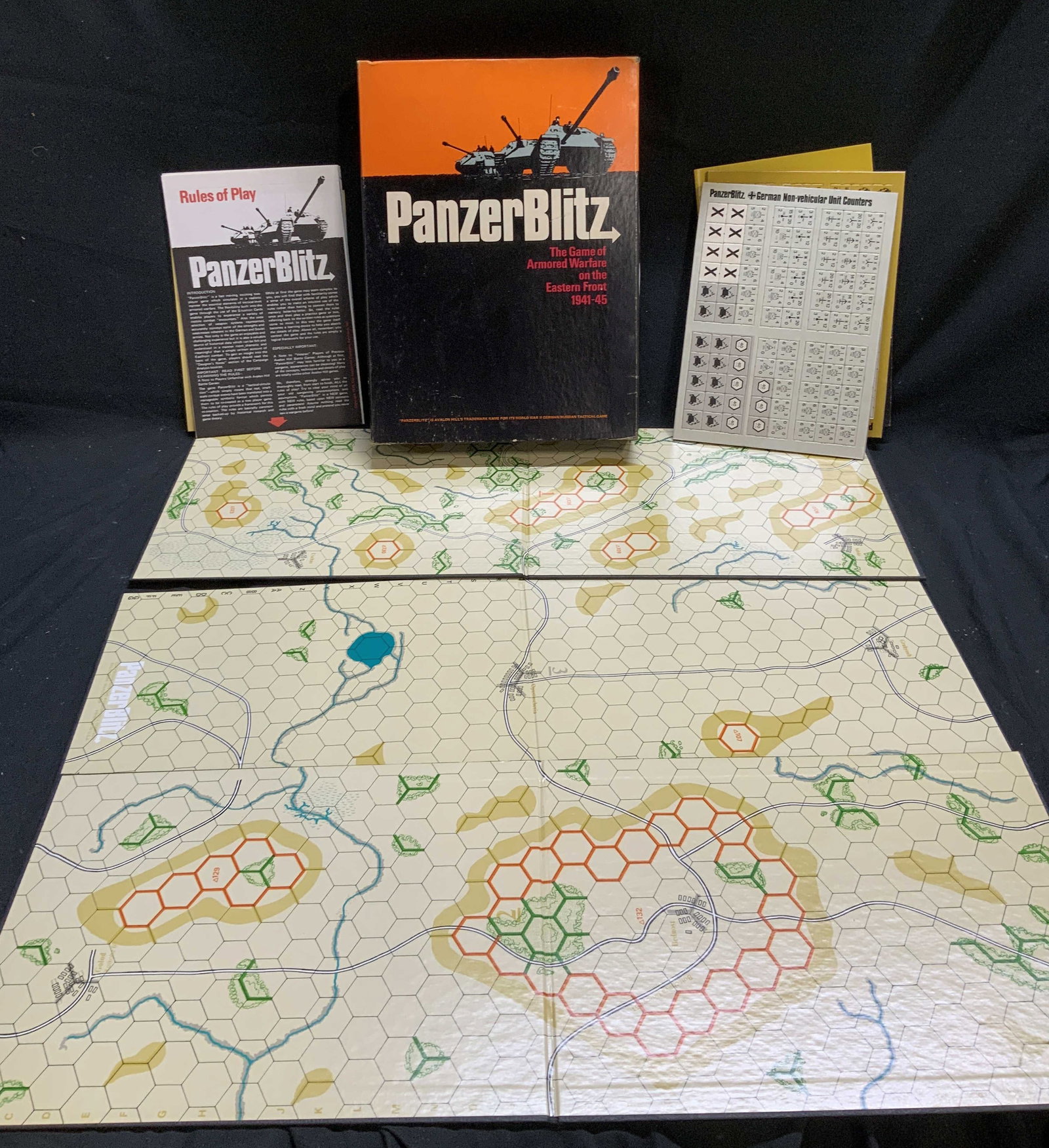 1970 AVON Panzer Blitz Tactical Board Game (1 of 7)
