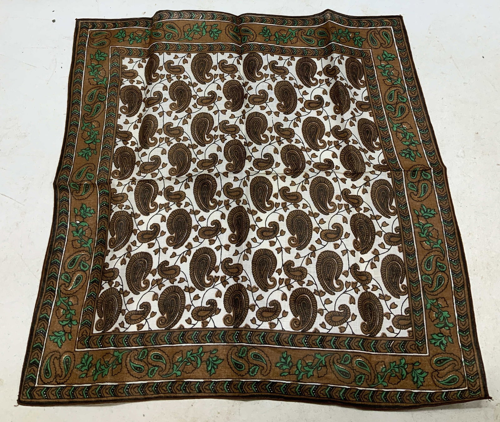 Vntg Brown & Green Paisley Print Scarf (1 of 6)