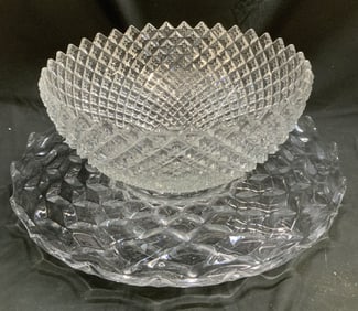 Vntg Diamond Glass Punch Bowl & Glass Under Plate