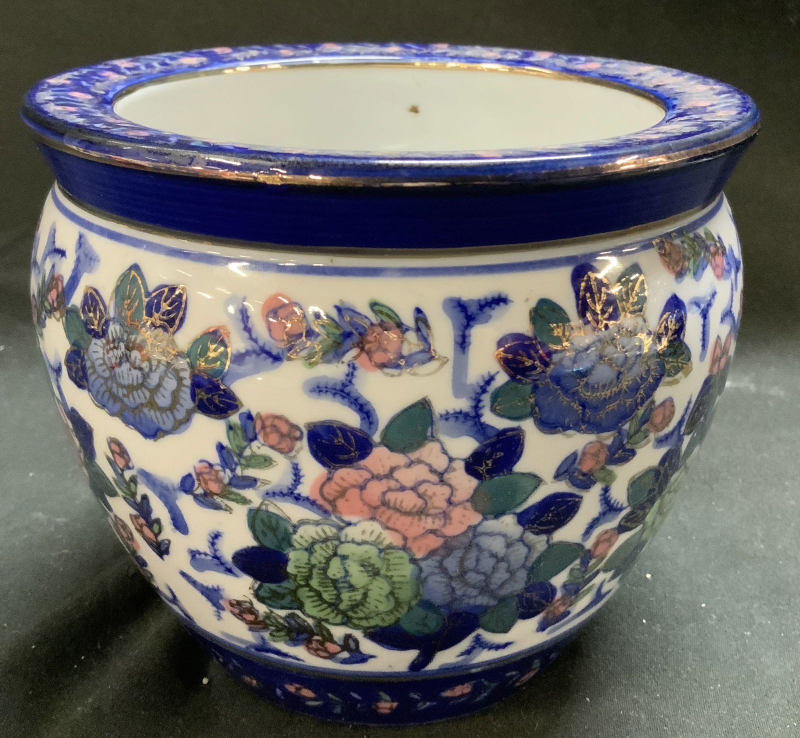 New England Pottery Ming Dynasty Fish Bowl (1 of 6)