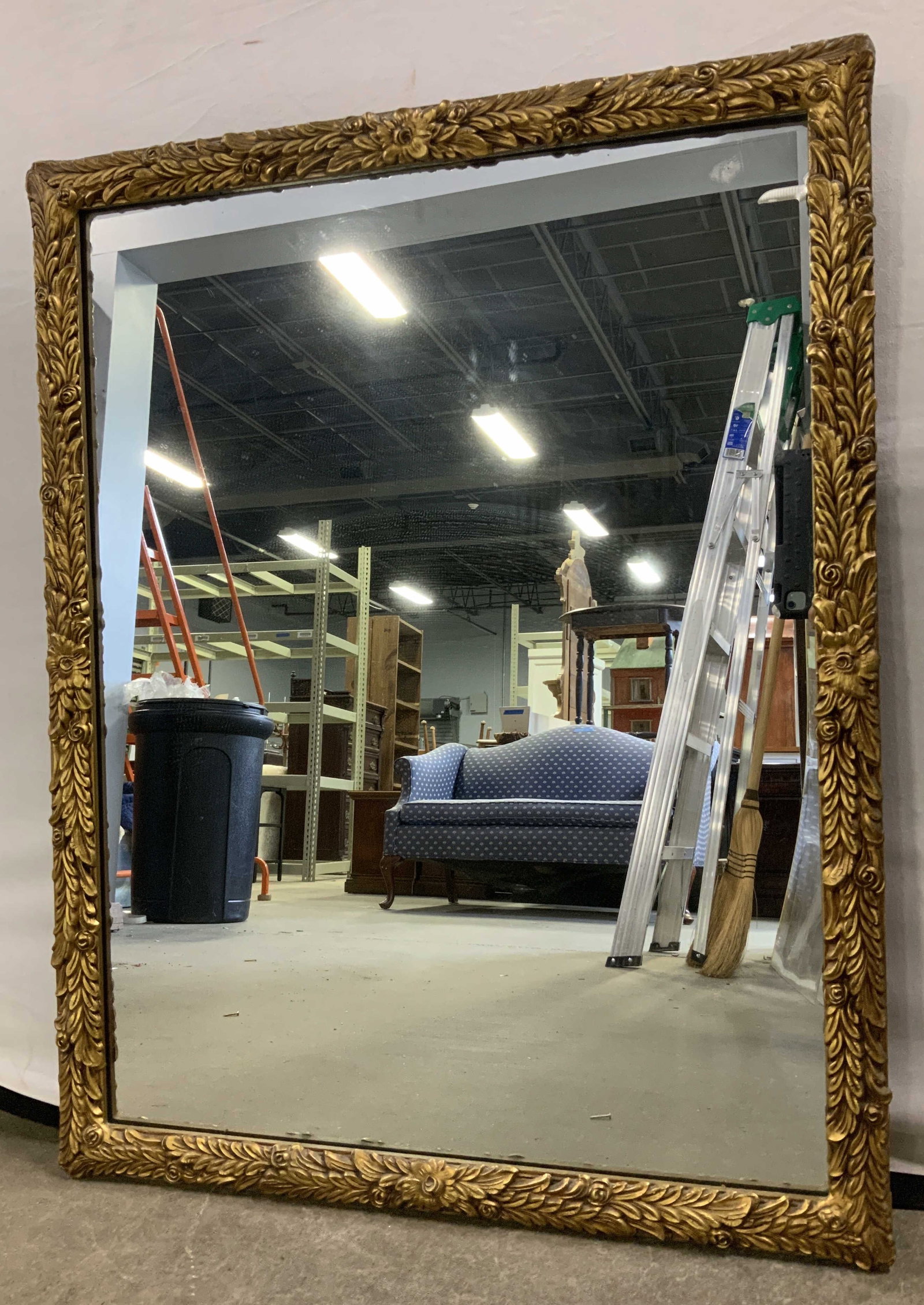 Vntg Loesers Floral Giltwood Wall Mirror 37in USA (1 of 8)