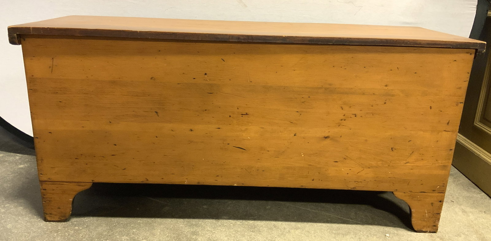 Vintage Wooden Cedar Trunk W Lid (1 of 9)