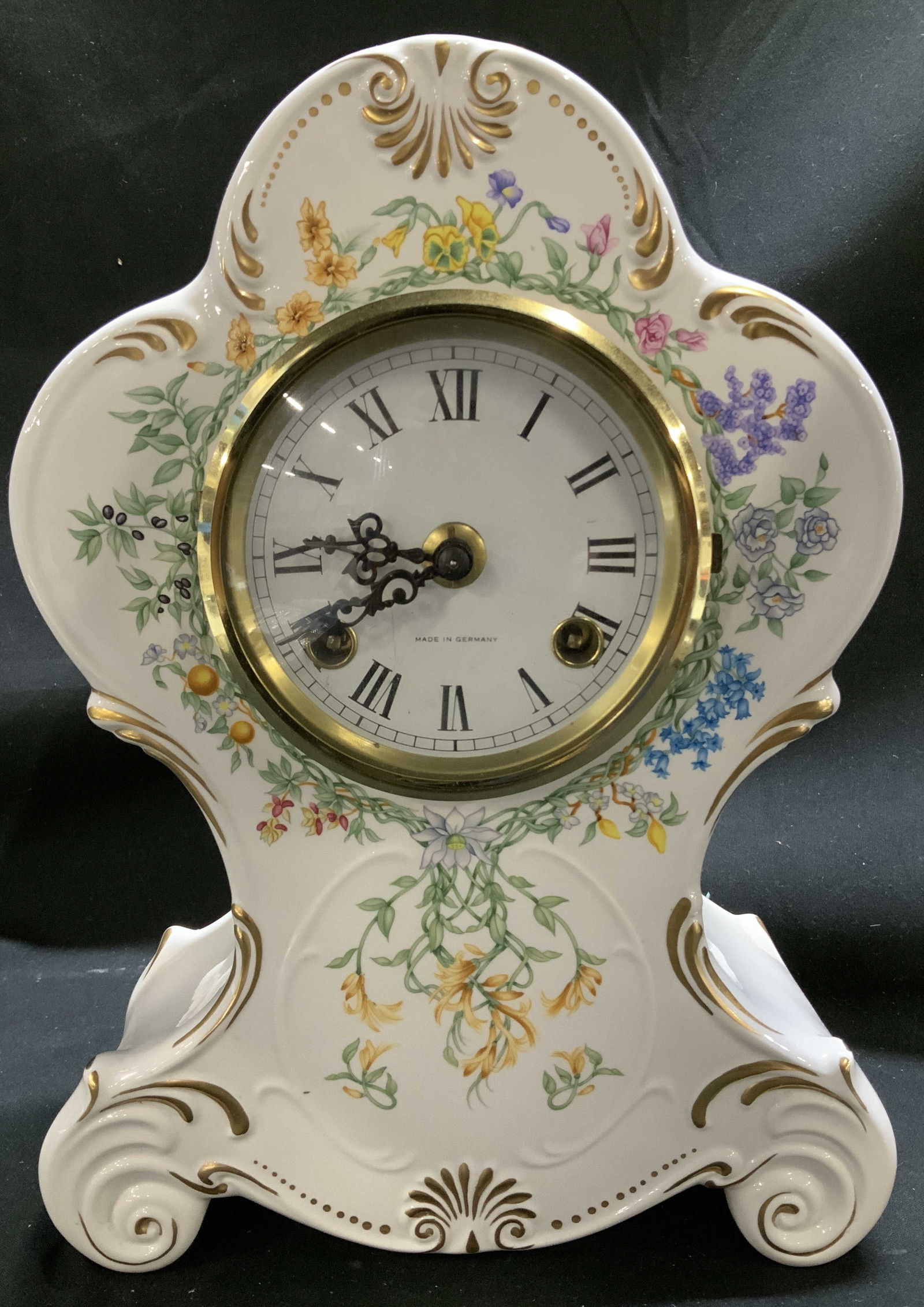 1982 Franz Hermle Floral Porc Mantel Clock GERMANY (1 of 7)