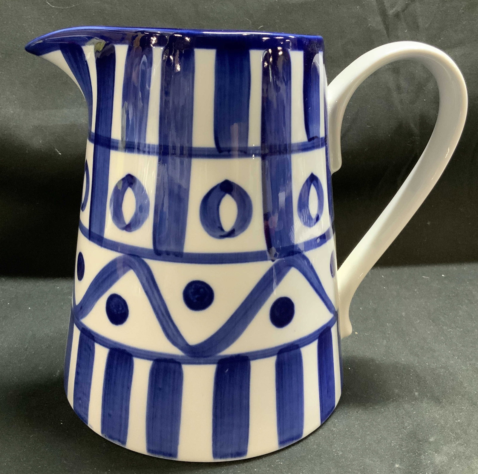 Dansk Arabesque Blue & White Pitcher PHILIPPINES (1 of 6)