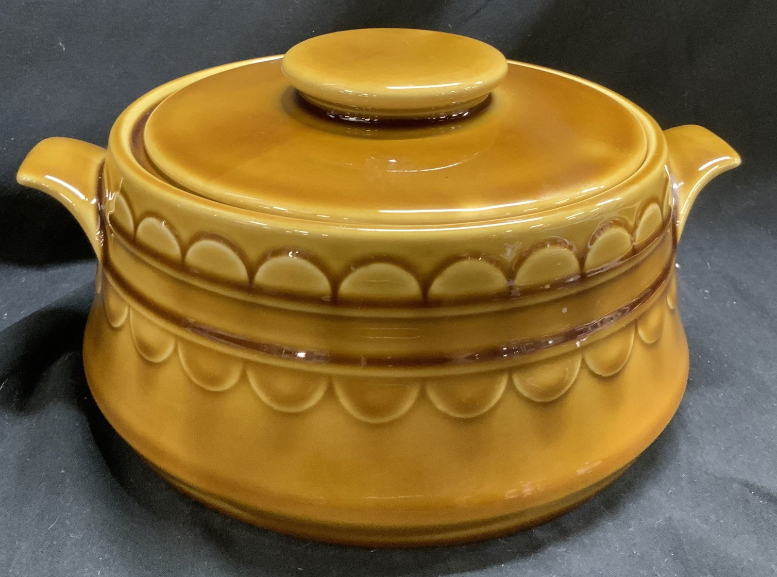 Vntg Homer Laughlin Golden Harvest Casserole Dish (1 of 8)