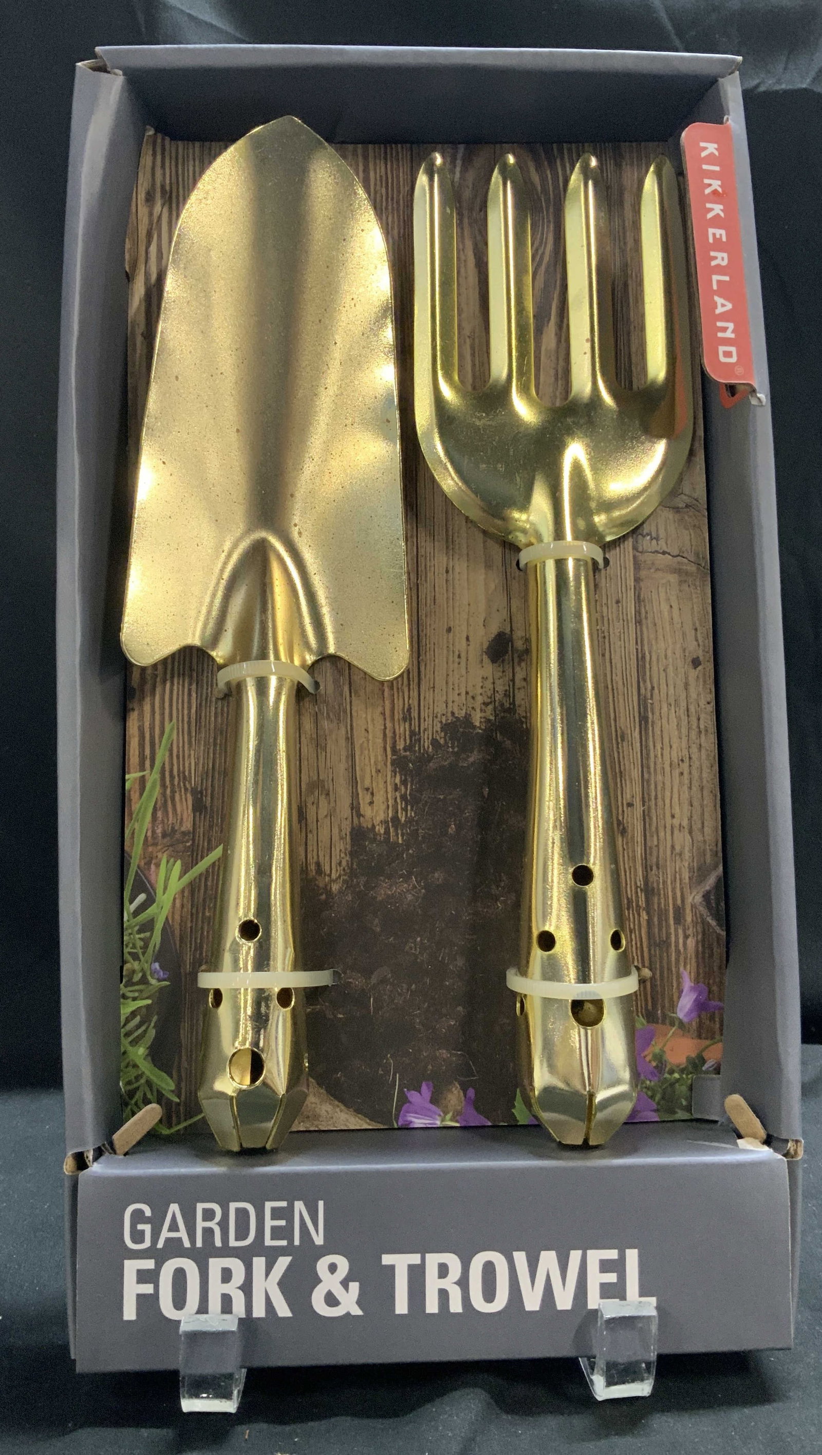 Kikkerland Brass Plated Garden Fork & Trowel NIB: Kikkerland Brass Plated Garden Fork & Trowel NIB Lot comes with a garden fork & trowel. Items are brass plated steel material. NEW IN BOX. By Kikkerland design. Surface wear consistent to age, use & e