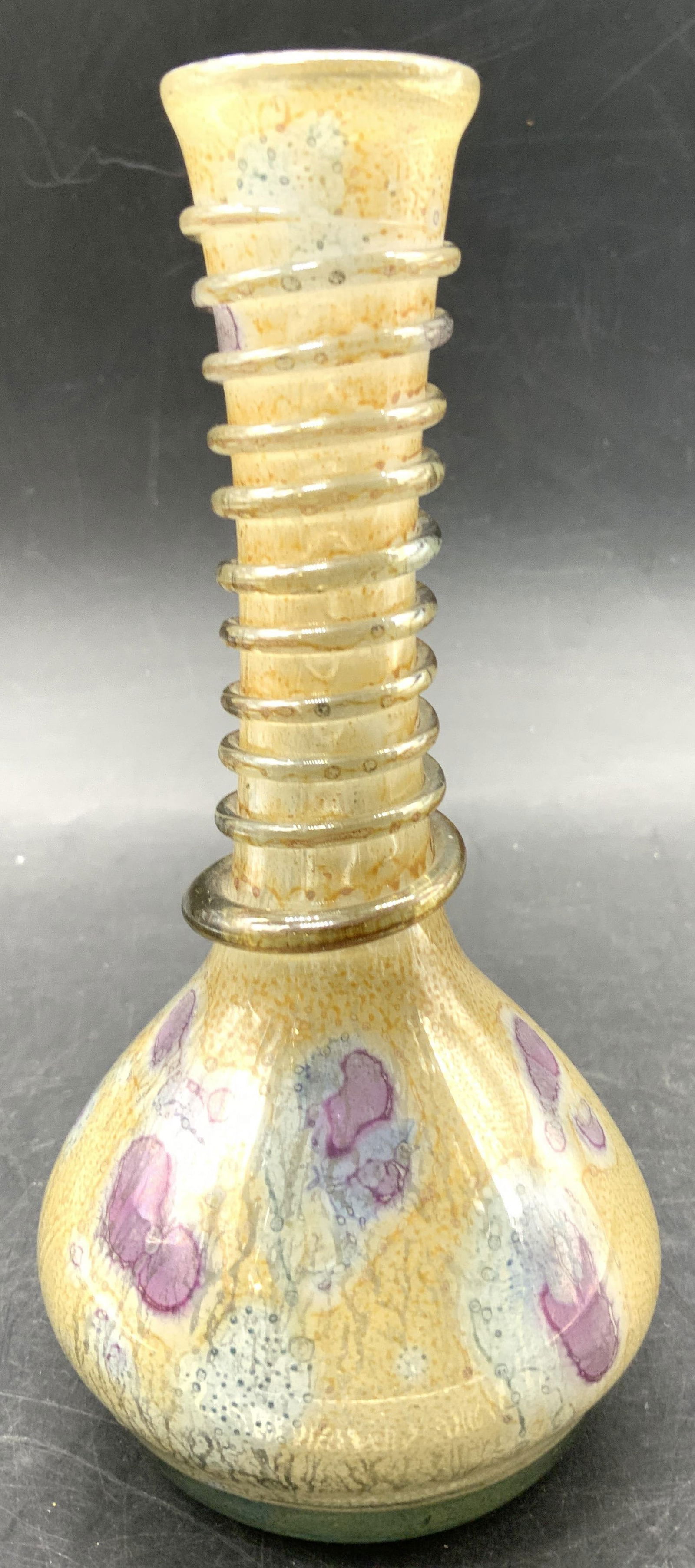 1960s Vtg Antonio Da Ros Cenedese Art Gls Vase: Vase is vintage circa 1960s. Antonio Da Ros for CENEDESE. Appears to be hand blown due to pontil on underside. Art glass vase is multi toned detail and coil structure around neck. Italian art glass va