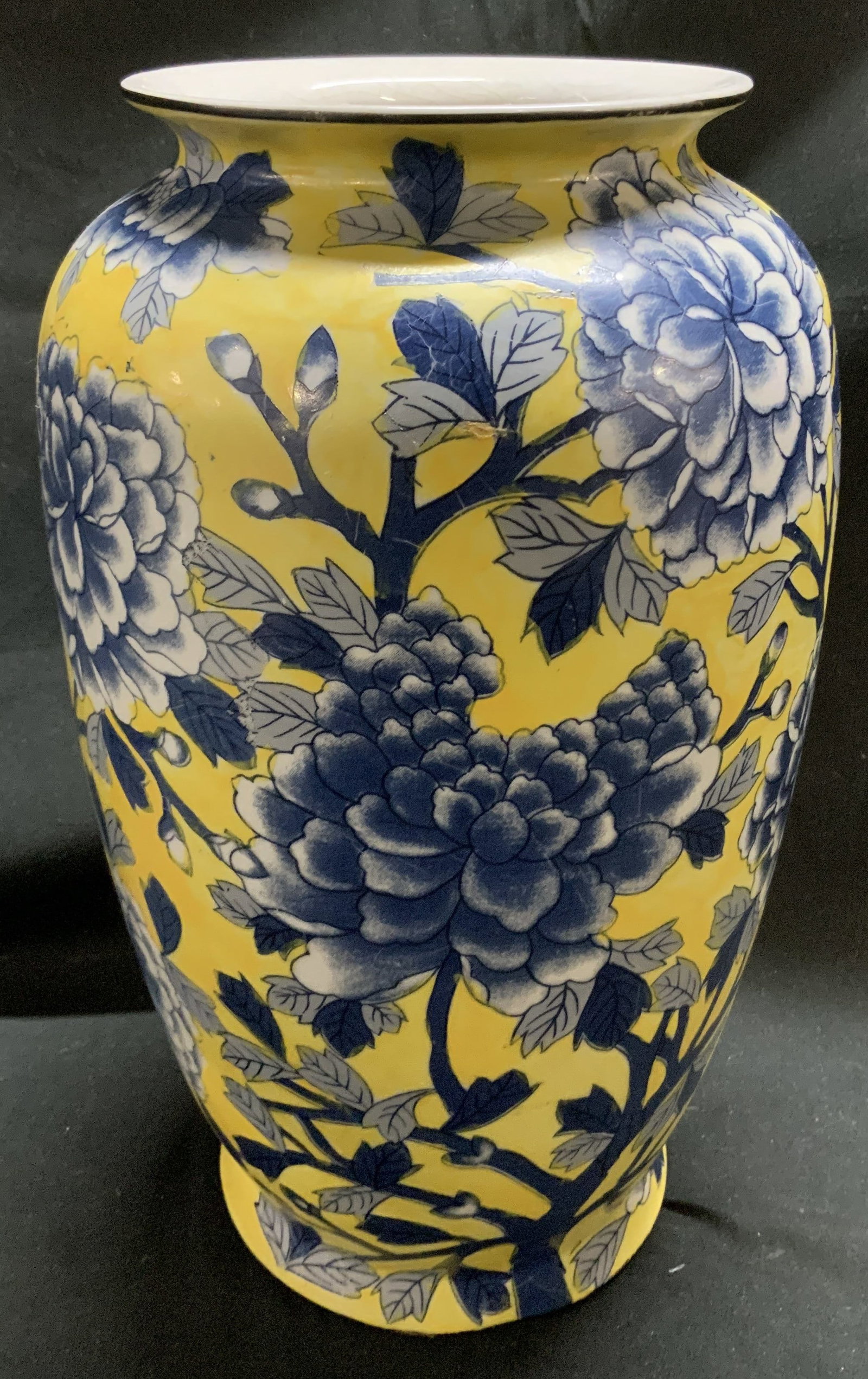 Vntg Blue & Yellow Chinese Chinoiserie Porc Vase: Vase is yellow & is adorned with intricate blue floral patterns. Vase is hand-painted & appears to be porcelain material. Surface wear consistent to age, use & exposure. Measurements: length 5.2in x w