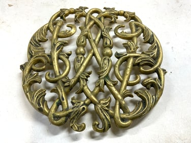 COLONIAL WILLIAMSBURG Vtg Brs Scrolled Trivet
