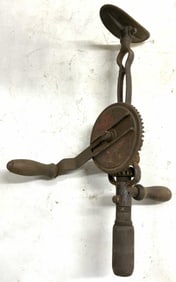 Vtg Millers Falls Breast Level Hand Drill