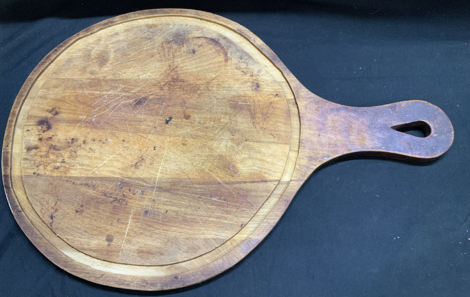 Vntg Large Round Wooden Pizza Paddle W Handle (1 of 6)