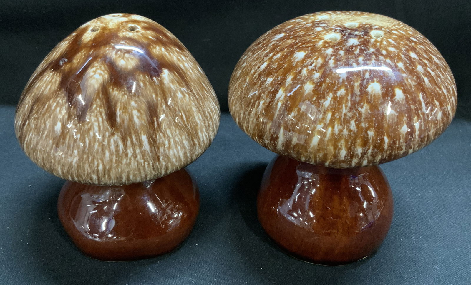 Vintage Mushroom Glazed Ceramic S&P Shakers USA (1 of 7)