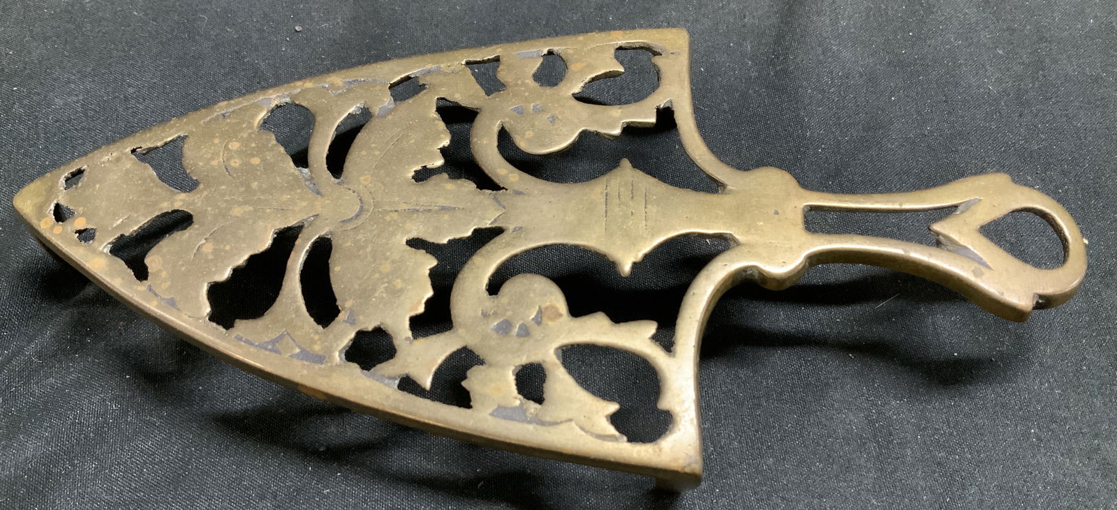 Vintage Ornate Style Brass Trivet (1 of 7)