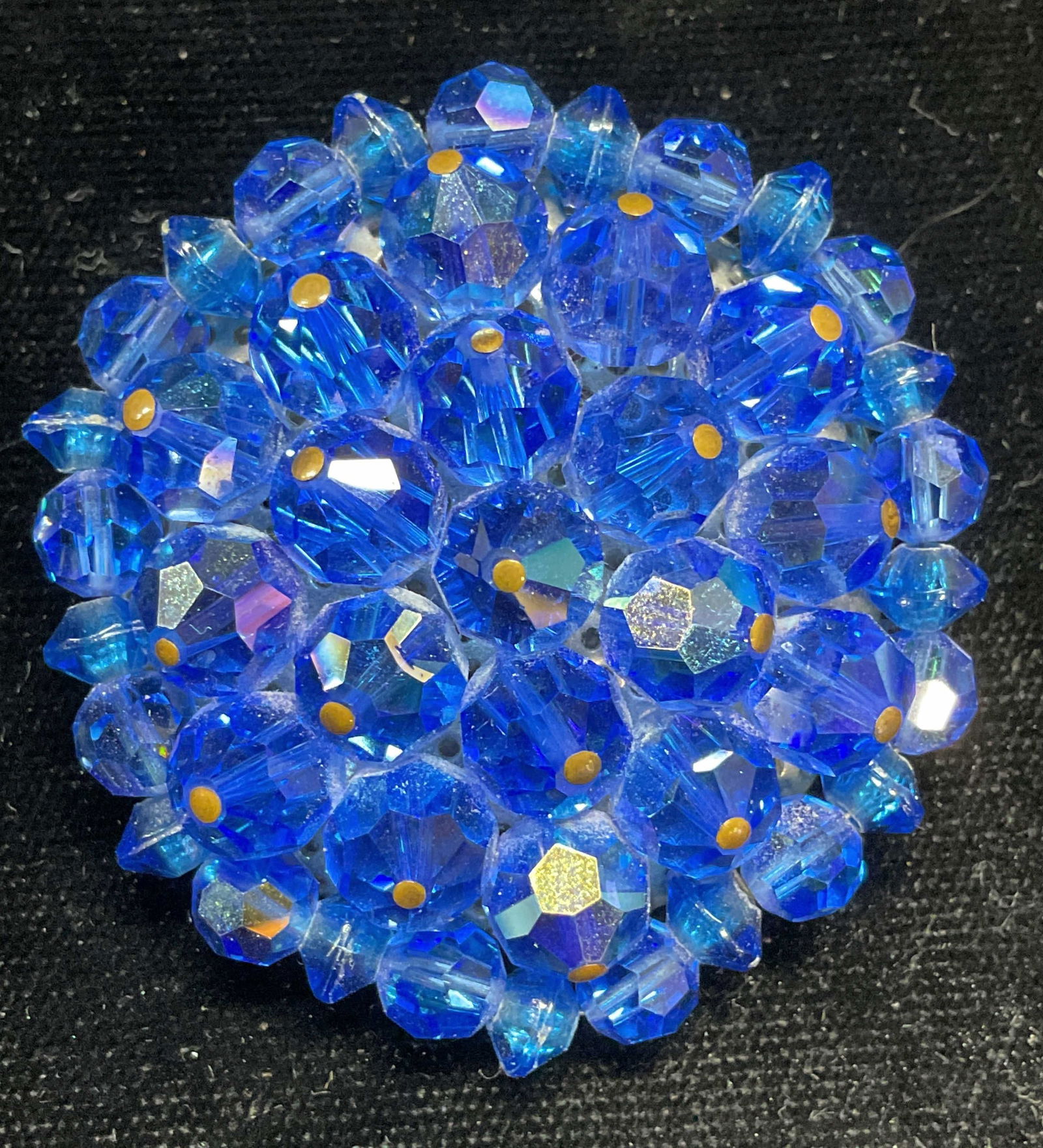 Vintage Blue Crystal Cluster Round Brooch: Vintage round blue crystal cluster beaded brooch. Measures approx 1.5 inches wide. Some wear including scratching. Jewelry, estate jewelry, costume jewelry, cocktail jewelry, fashion jewelry, accessor