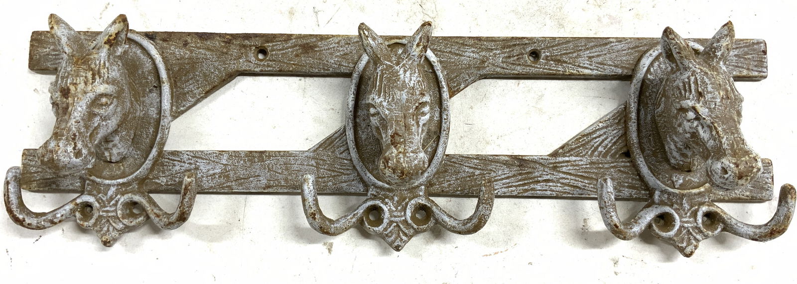Vtg Iron 3 Horse Head Wall Mount Key Hook 15in (1 of 6)