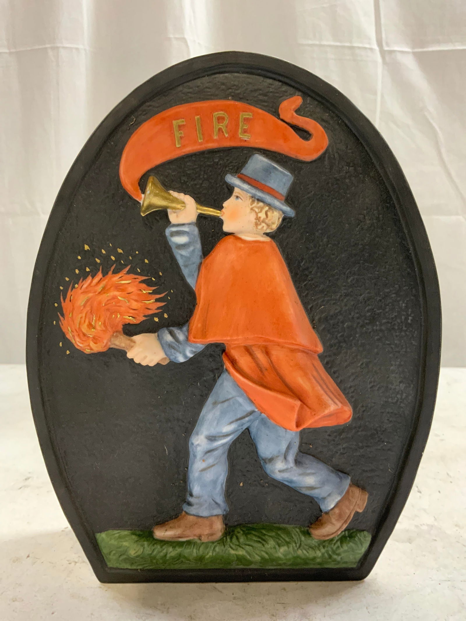 FIREMARK DECANTER 1 Vintage Porc Decanter (1 of 7)