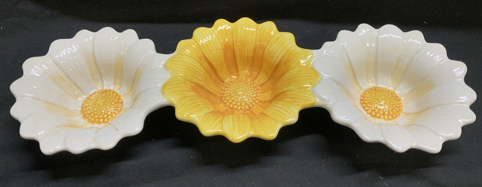 Vintage Ceramic Triple Daisy Flower Dish (1 of 6)
