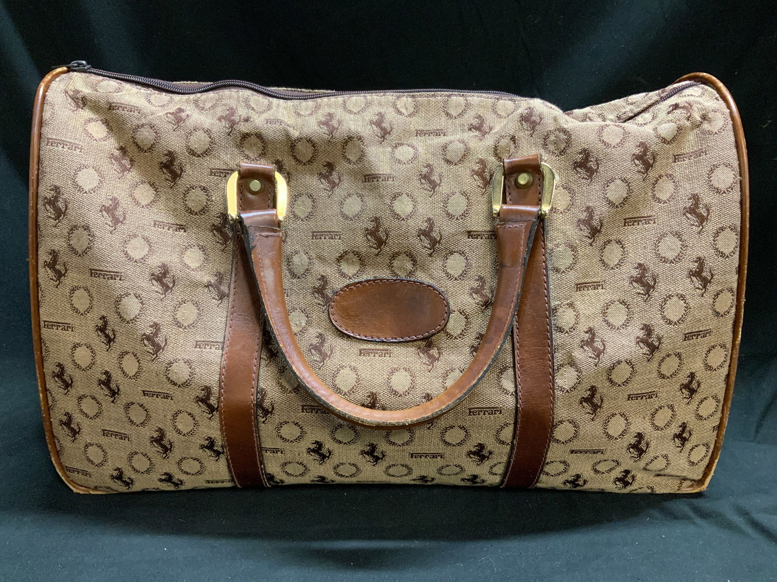 Vntg Ferrari Cavallino Print Duffle Bag W Lock (1 of 8)